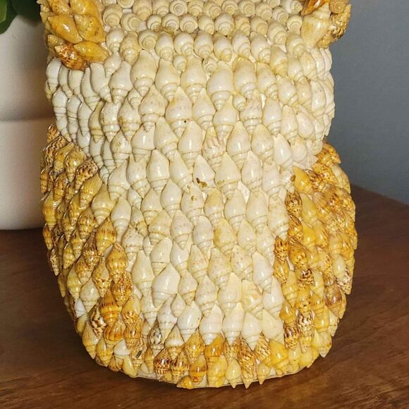 Vintage Unique 5" Owl Made of Seashells - Picture 4 of 7